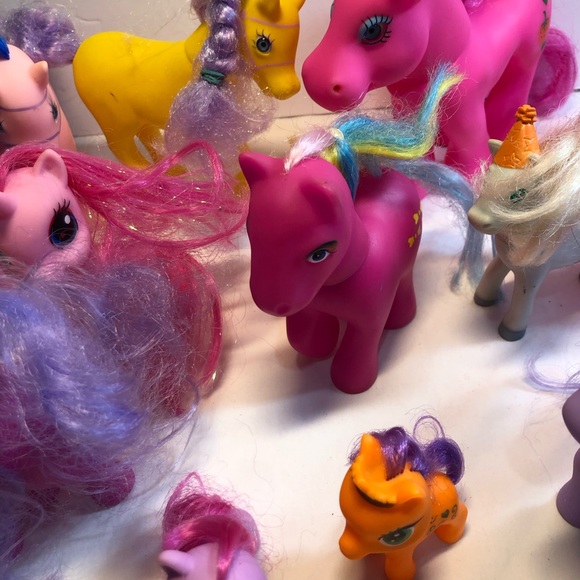 Lot of 15 Ponies horses Unbranded, variety - Picture 14 of 15